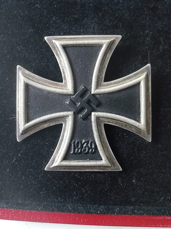 WWII German Knights Cross Grouping