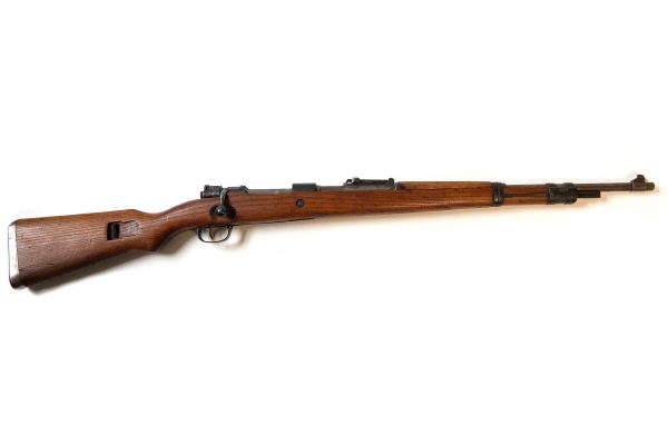 WW2 German K98k rifle - bcd 41