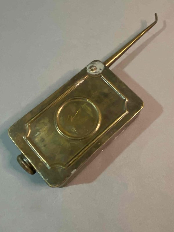 Early brass MG15/34 oiler