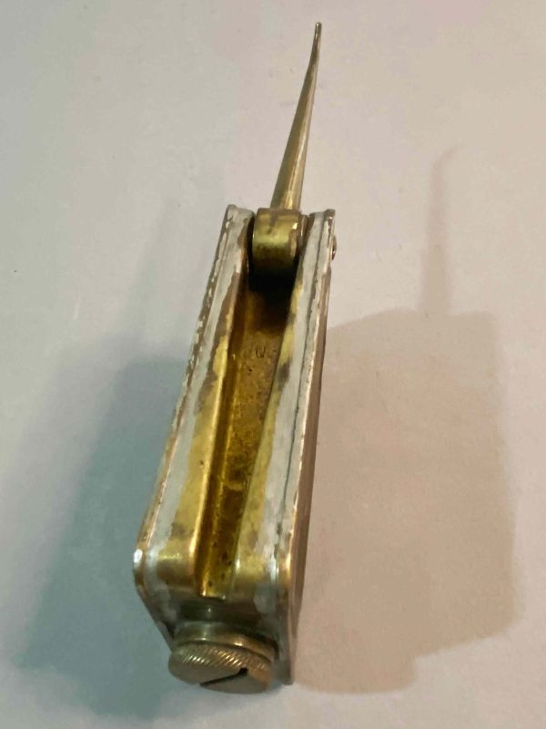Early brass MG15/34 oiler