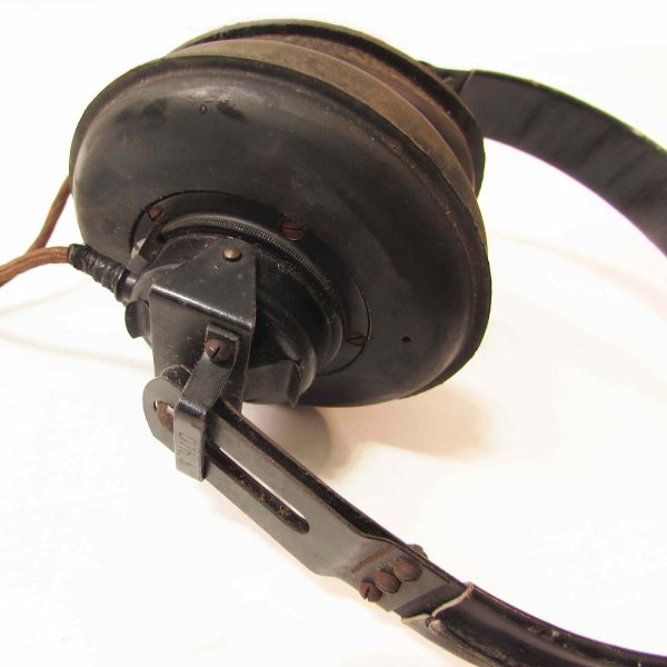 WWII Panzer/Armored Vehicle Headphones – Model “Dfh.b” (SABA, 1943)